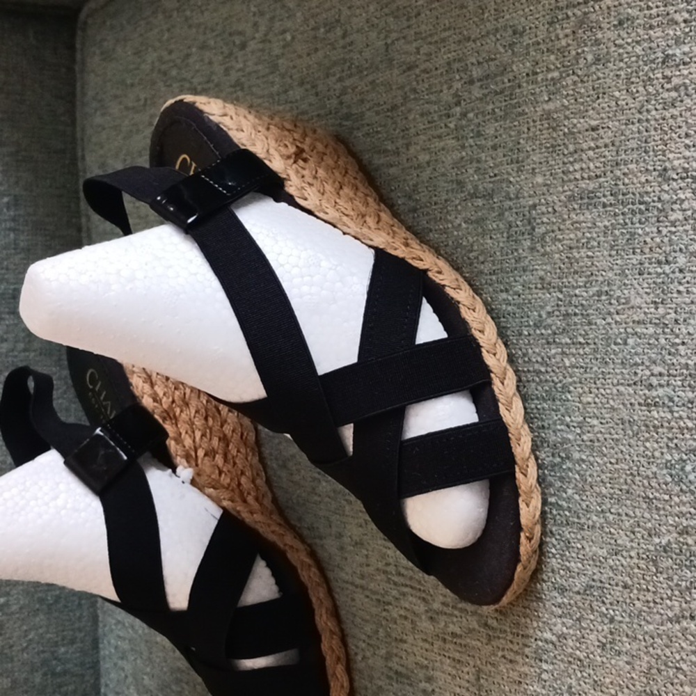 Chaps espadrille sandals  high heeled wedge slip on straps black beige 8.5